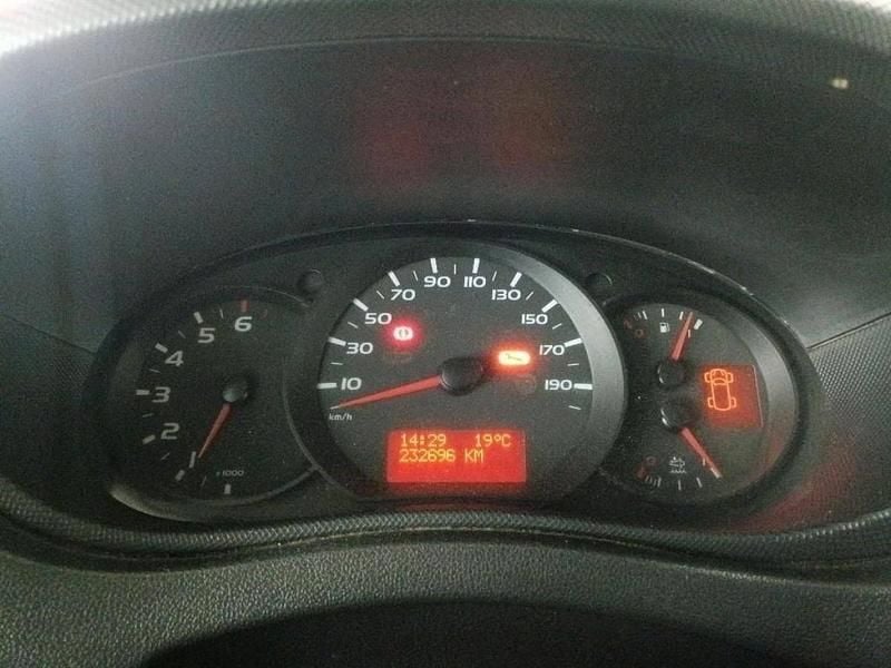 Usado Renault Master 130 HP (95 kW) 2019 Branco Sedan