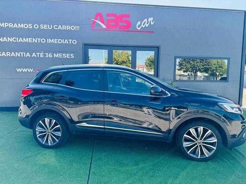 Usado Renault Kadjar Bose Edition 110 HP (80 kW) 2016 Preto SUV