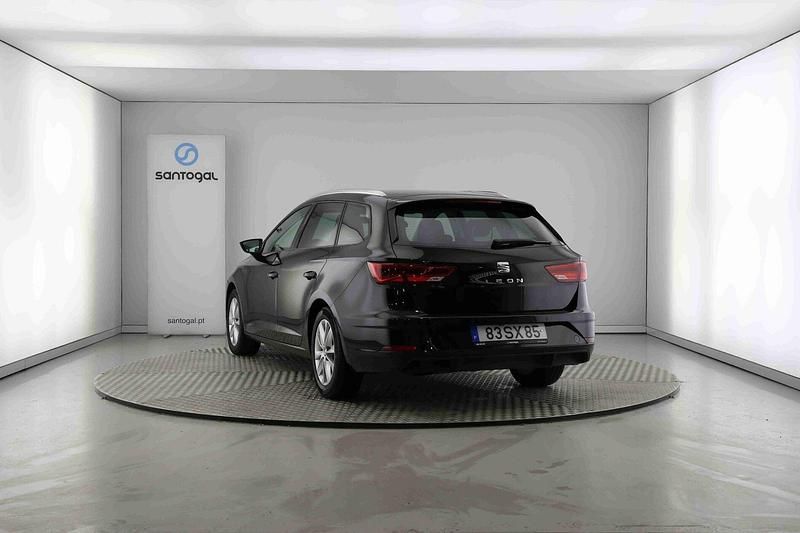 Usado Seat Leon ST Ecomotive 115 HP (84 kW) 2017 Preto Carrinha