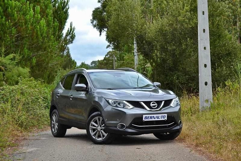 Cinzento Usado 2017 Nissan Qashqai SUV | € 16.900 (Preço justo) - Imagem 1/4