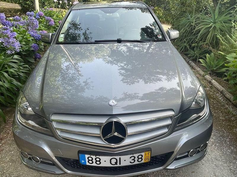 Usado Mercedes C200 Avantgarde 2011 Sedan