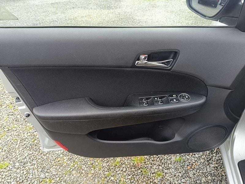 Usado Hyundai i30 Classic 90 HP (66 kW) 2007 Cinza