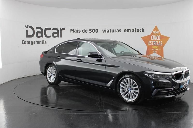 Preto Usado 2019 BMW 530 iPerformance Sedan | € 26.499 - Imagem 1/4