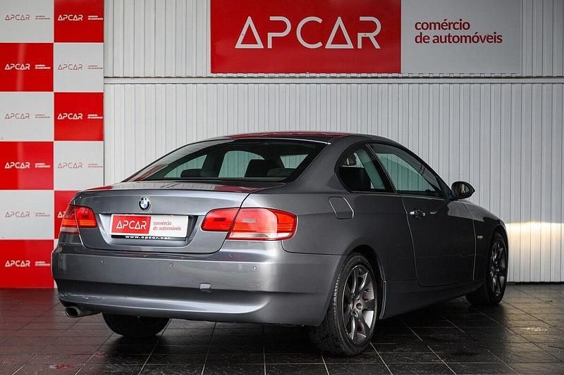 Usado BMW 320 177 HP (130 kW) 2007 Cinza Coupé