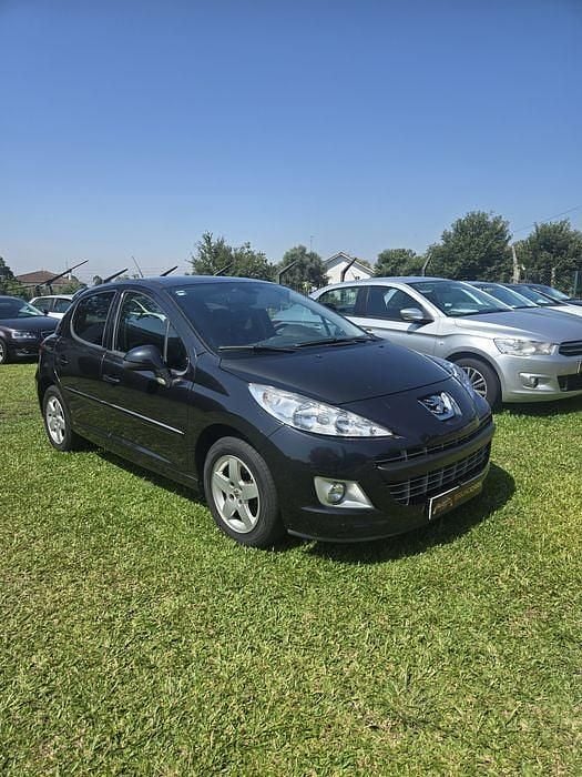 Usado 2011 Peugeot 207 Sedan | € 4.950 (Preço justo) - Imagem 1/4