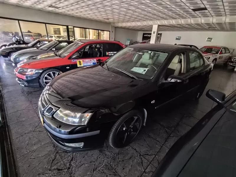 Preto Usado 2004 Saab 9-3 Vector Sedan | € 4.500 - Imagem 1/4