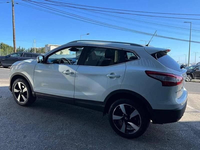 Usado Nissan Qashqai 130 HP (95 kW) 2016 Branco SUV