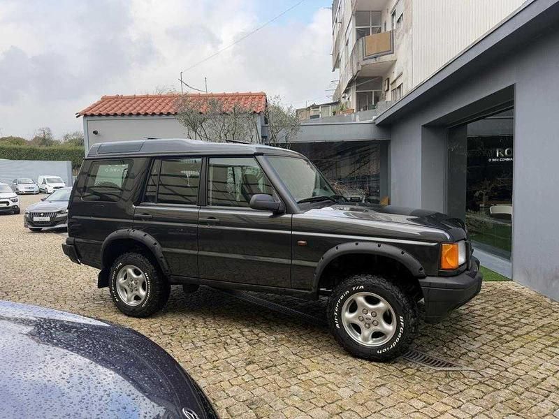 Usado Land Rover Discovery 2 138 HP (101 kW) 1999 Cinzento SUV