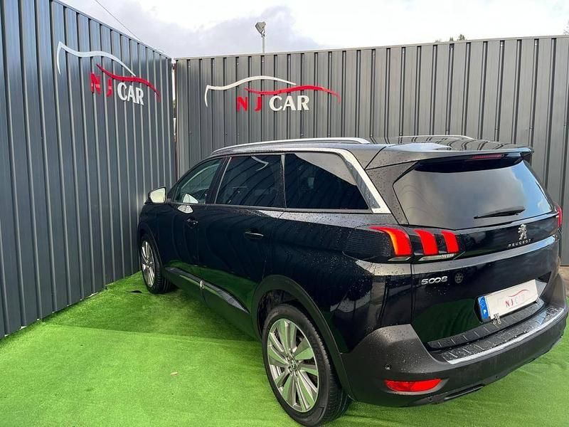 Usado Peugeot 5008 131 HP (96 kW) 2018 Preto SUV