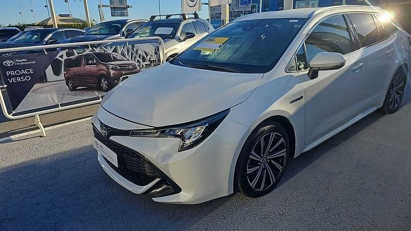 Usado Toyota Corolla Comfort 122 HP (89 kW) 2021 Sedan