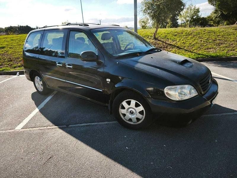 Usado 2001 Kia Carnival Monovolume | € 2.450 - Imagem 1/4