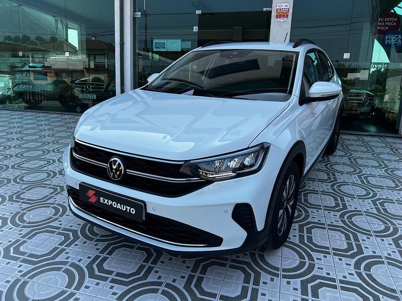 Branco cinzento Usado 2023 VW Taigo Life SUV | € 19.450 (Preço justo) - Imagem 1/4