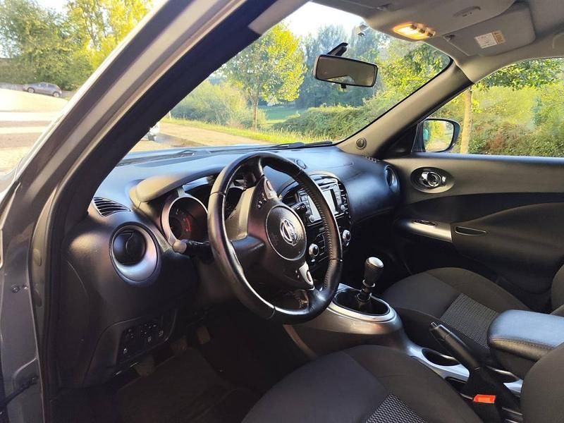 Usado Nissan Juke N-Connecta 110 HP (80 kW) 2016 Cinza SUV