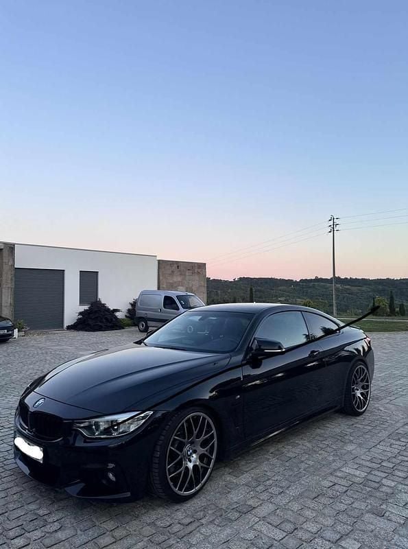 Preto Usado 2016 BMW 425 Coupé | € 28.000 - Imagem 1/4
