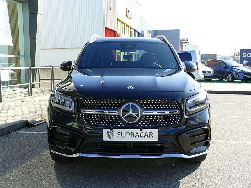Usado Mercedes GLB180 AMG line 116 HP (85 kW) 2024 Preto SUV