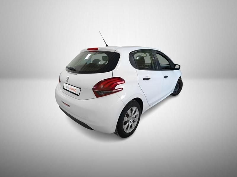 Branco Usado 2017 Peugeot 208 Access Citadino | € 7.990 (Super Preço) - Imagem 1/1