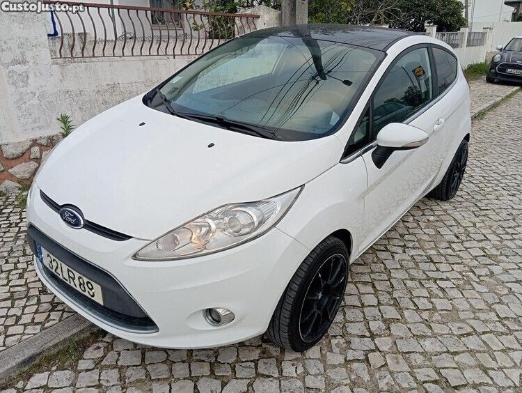 Usado Ford Fiesta 82 HP (60 kW) 2011 Branco Citadino