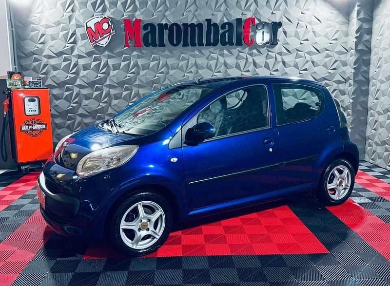 Usado Citroën C1 Attraction 68 HP (50 kW) 2008 Azul Citadino