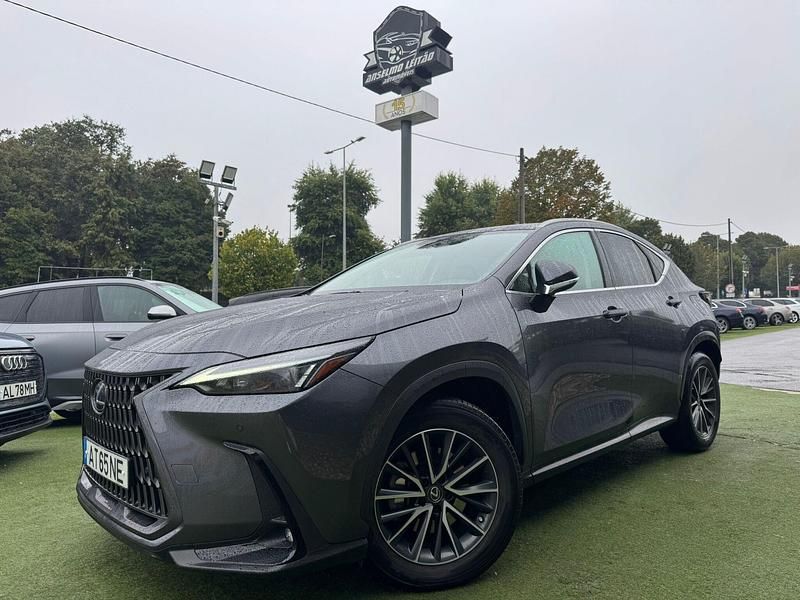 Cinza Usado 2022 Lexus NX350h Executive Line SUV | € 48.500 - Imagem 1/4