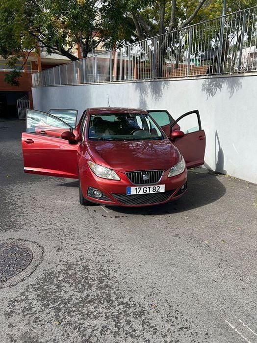 Usado 2008 Seat Ibiza Sedan | € 5.100 (Super Preço) - Imagem 1/4