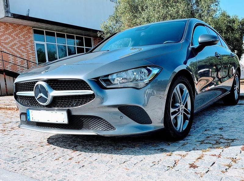Usado 2020 Mercedes CLA200 Sedan | € 23.500 (Caro) - Imagem 1/4