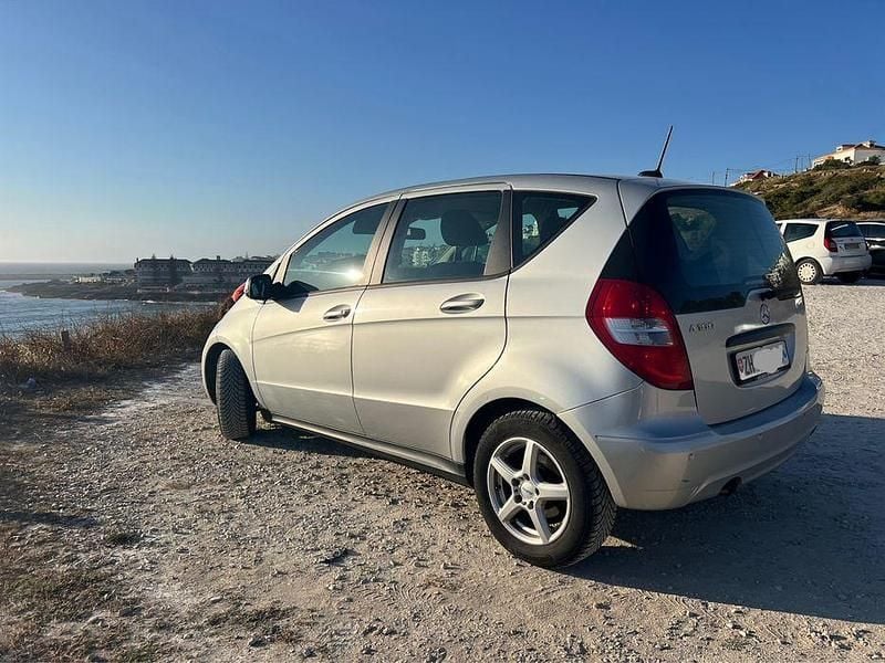 Usado 2011 Mercedes A160 Sedan | € 3.000 - Imagem 1/4