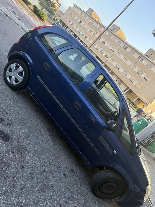 Usado 2004 Opel Meriva Monovolume | € 1.600 - Imagem 1/4