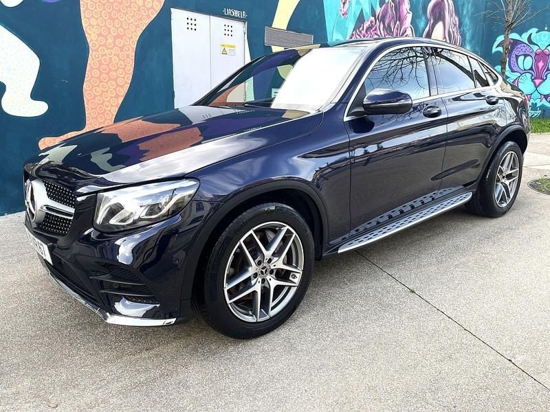 Azul Usado 2018 Mercedes GLC250 AMG line Coupé | € 39.850 (Super Preço) - Imagem 1/4