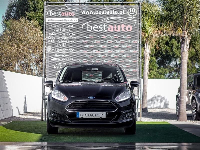 Preto Usado 2015 Ford Fiesta Titanium | € 7.999 (Super Preço) - Imagem 1/4