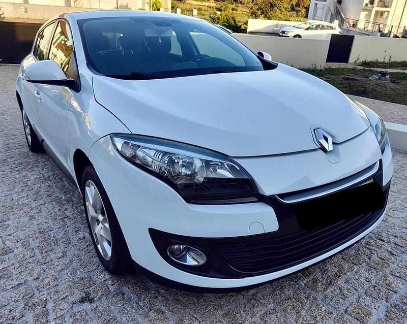 Usado Renault Mégane IV 110 HP (80 kW) 2016 Branco Citadino