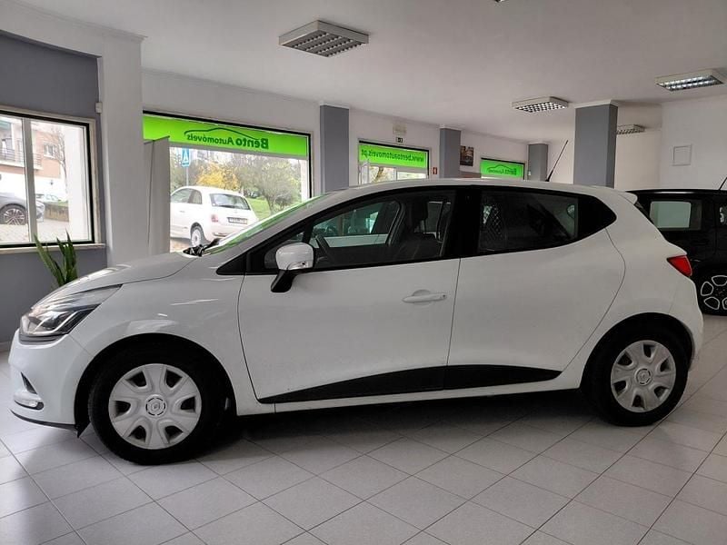 Branco Usado 2018 Renault Clio IV Zen | € 7.999 (Bom preço) - Imagem 1/3