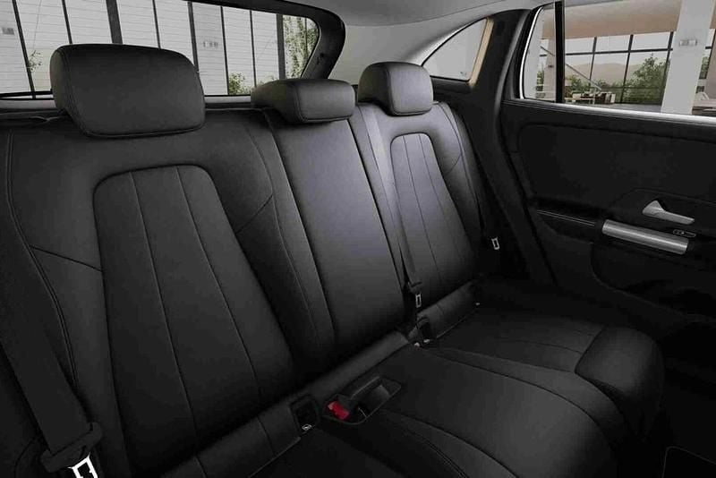 Cinzento Novo 2025 Mercedes GLA250 SUV | € 62.274 (Caro) - Imagem 1/4