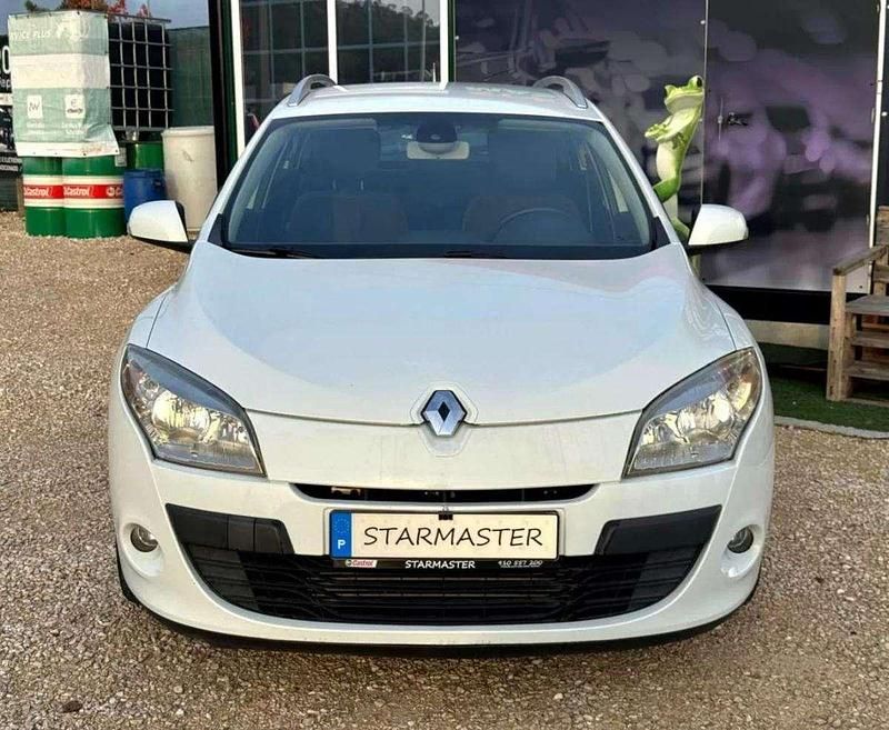 Usado Renault Mégane III 90 HP (66 kW) 2009 Branco Citadino