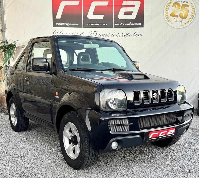 Usado Suzuki Jimny 86 HP (63 kW) 2008 Preto SUV