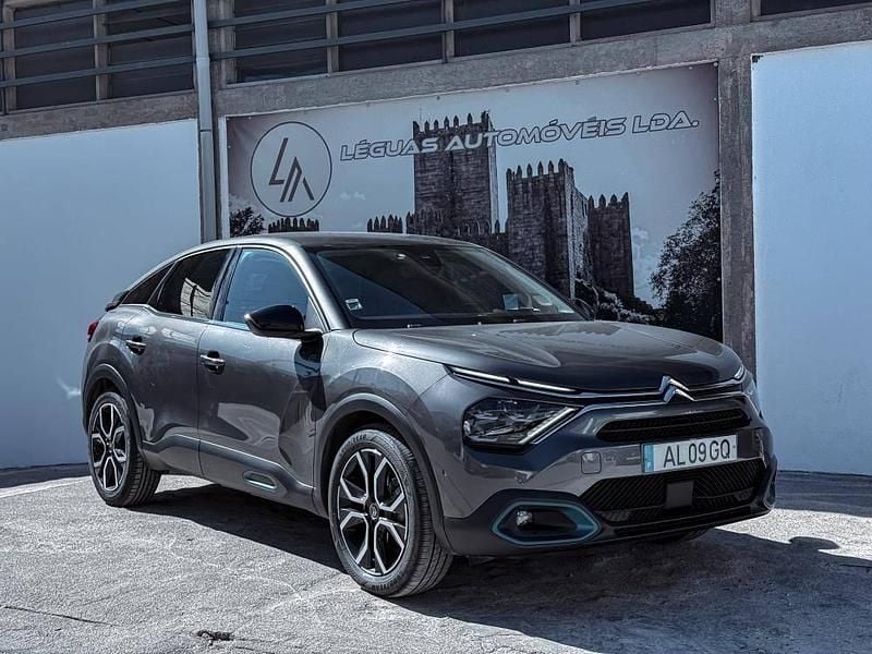 Cinzento Usado 2021 Citroën e-C4 | € 18.480 (Preço justo) - Imagem 1/4