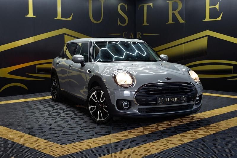 Usado Mini One D Countryman Sport 116 HP (85 kW) 2020 Cinza SUV