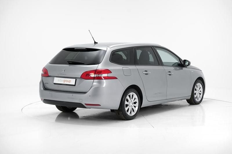 Usado Peugeot 308 SW 102 HP (75 kW) 2020 Cinzento Carrinha