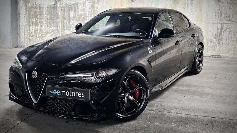 Preto Usado 2017 Alfa Romeo Giulia Quadrifoglio Sedan | € 66.900 (Bom preço) - Imagem 1/4