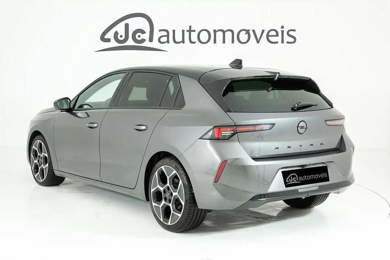 Usado Opel Astra 130 HP (95 kW) 2026 Cinzento