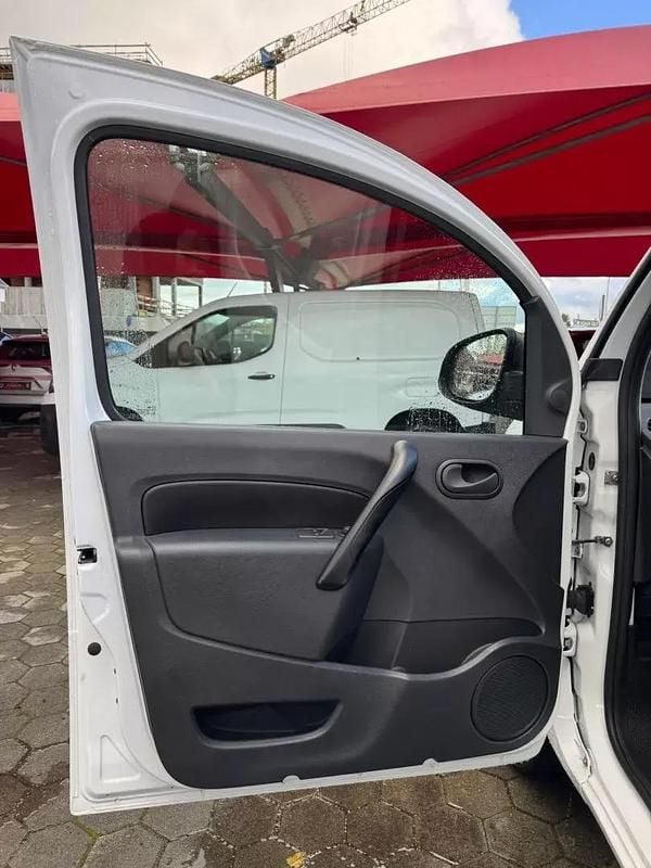 Usado Renault Kangoo 89 kW (122 HP) 2021 Branco Monovolume