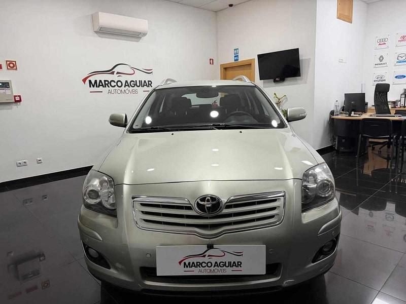 Usado Toyota Avensis 126 HP (92 kW) 2007 Cinzento Sedan