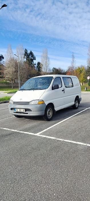 Usado 1998 Toyota HiAce Sedan | € 5.500 - Imagem 1/4