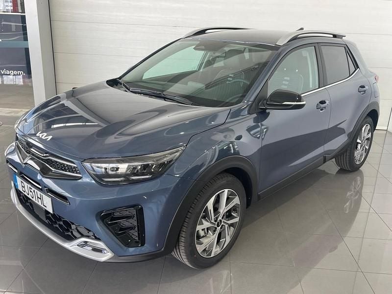 Usado Kia Stonic GT-Line 120 HP (88 kW) 2024 Azul SUV
