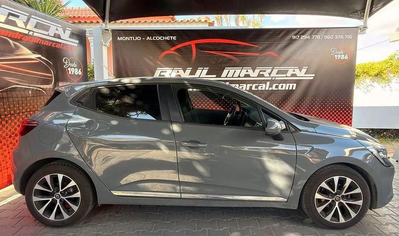 Usado Renault Clio V 100 HP (73 kW) 2020 Sedan