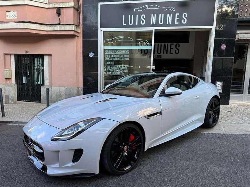 Branco Usado 2016 Jaguar F-Type | € 51.900 - Imagem 1/4