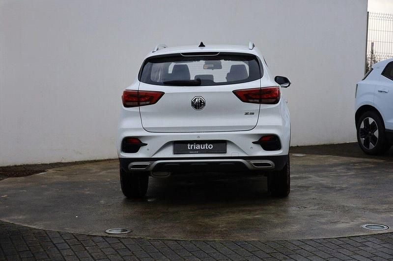 Usado MG ZS Luxury 111 HP (81 kW) 2025 Branco SUV