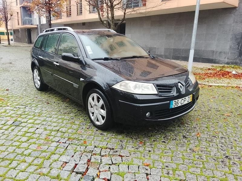 Usado 2006 Renault Mégane II Sedan | € 1.699 (Bom preço) - Imagem 1/4
