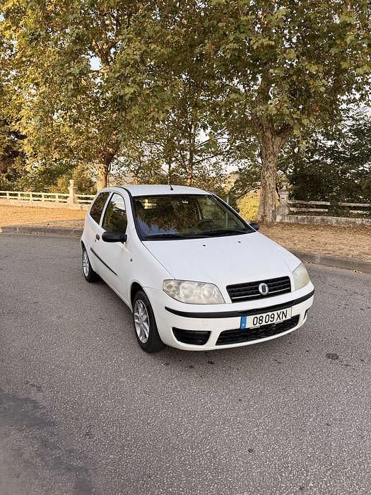 Usado 2004 Fiat Punto Citadino | € 2.050 (Preço justo) - Imagem 1/4
