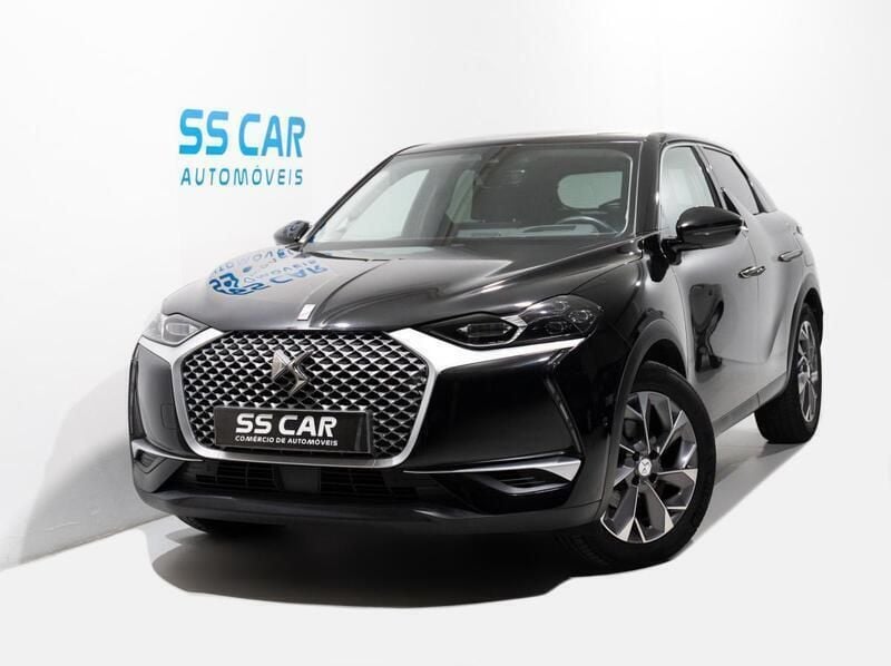 Preto Usado 2020 DS Automobiles DS3 Crossback E-Tense Grand Chic SUV | € 18.490 - Imagem 1/4