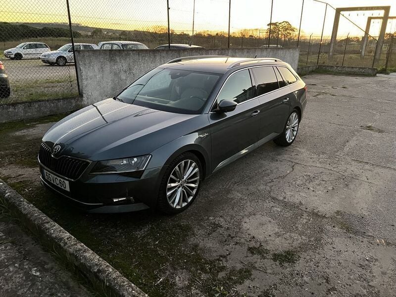 Usado 2018 Skoda Superb Sedan | € 20.000 - Imagem 1/4